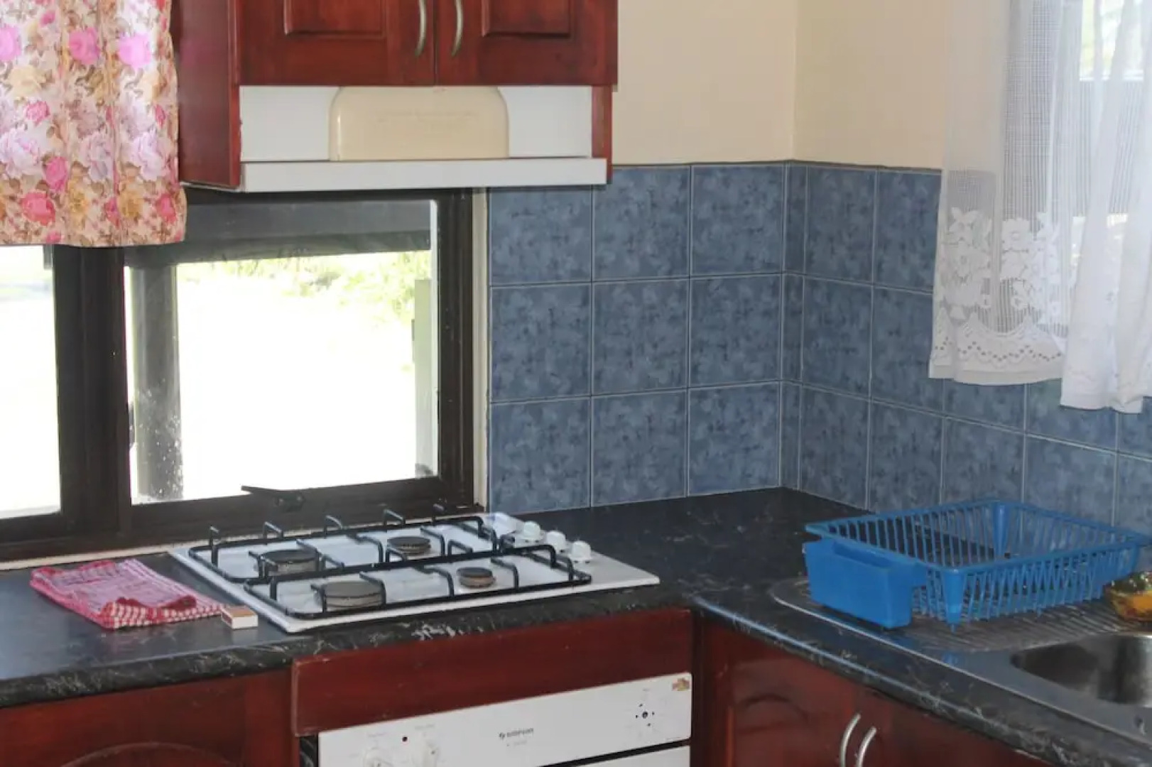 Shalini Garden Hotel & Apartment