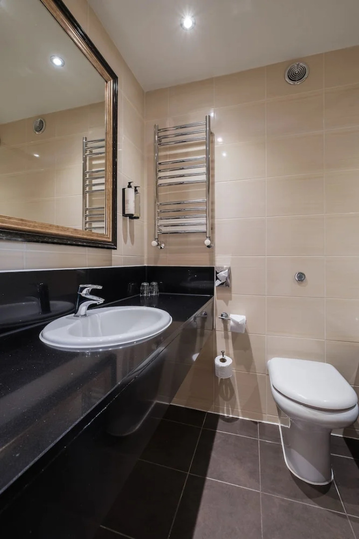 Hotel Elizabeth Hull