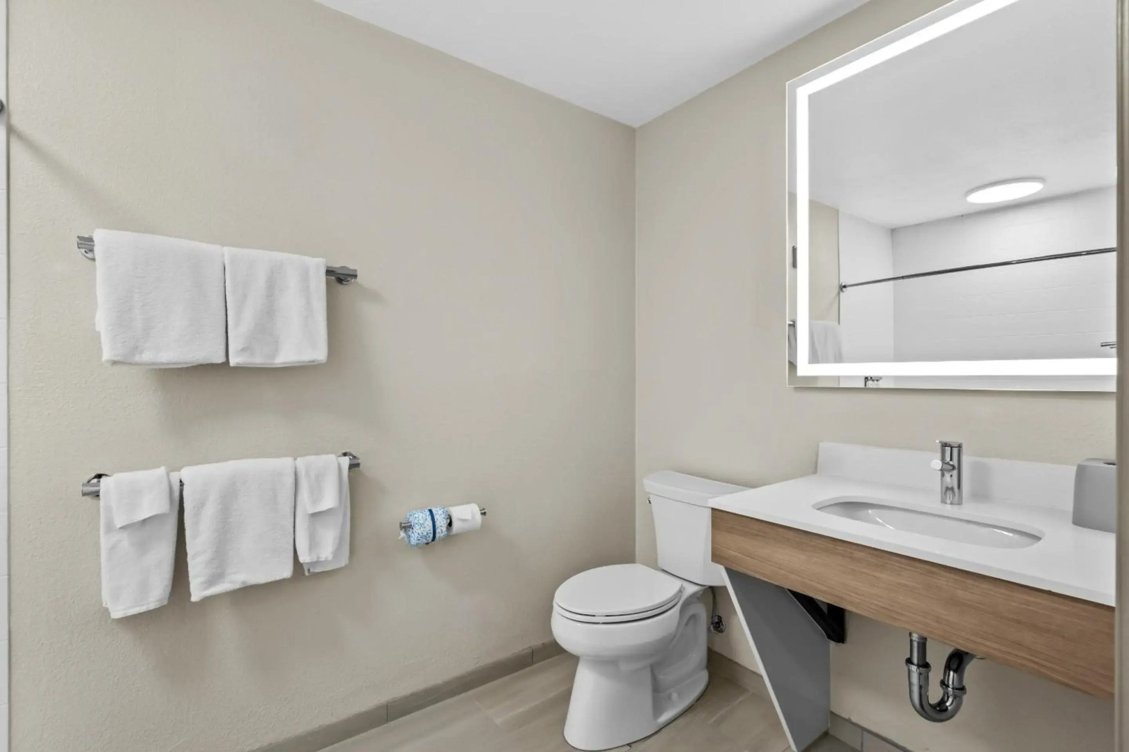 Holiday Inn Express & Suites Ogden by IHG