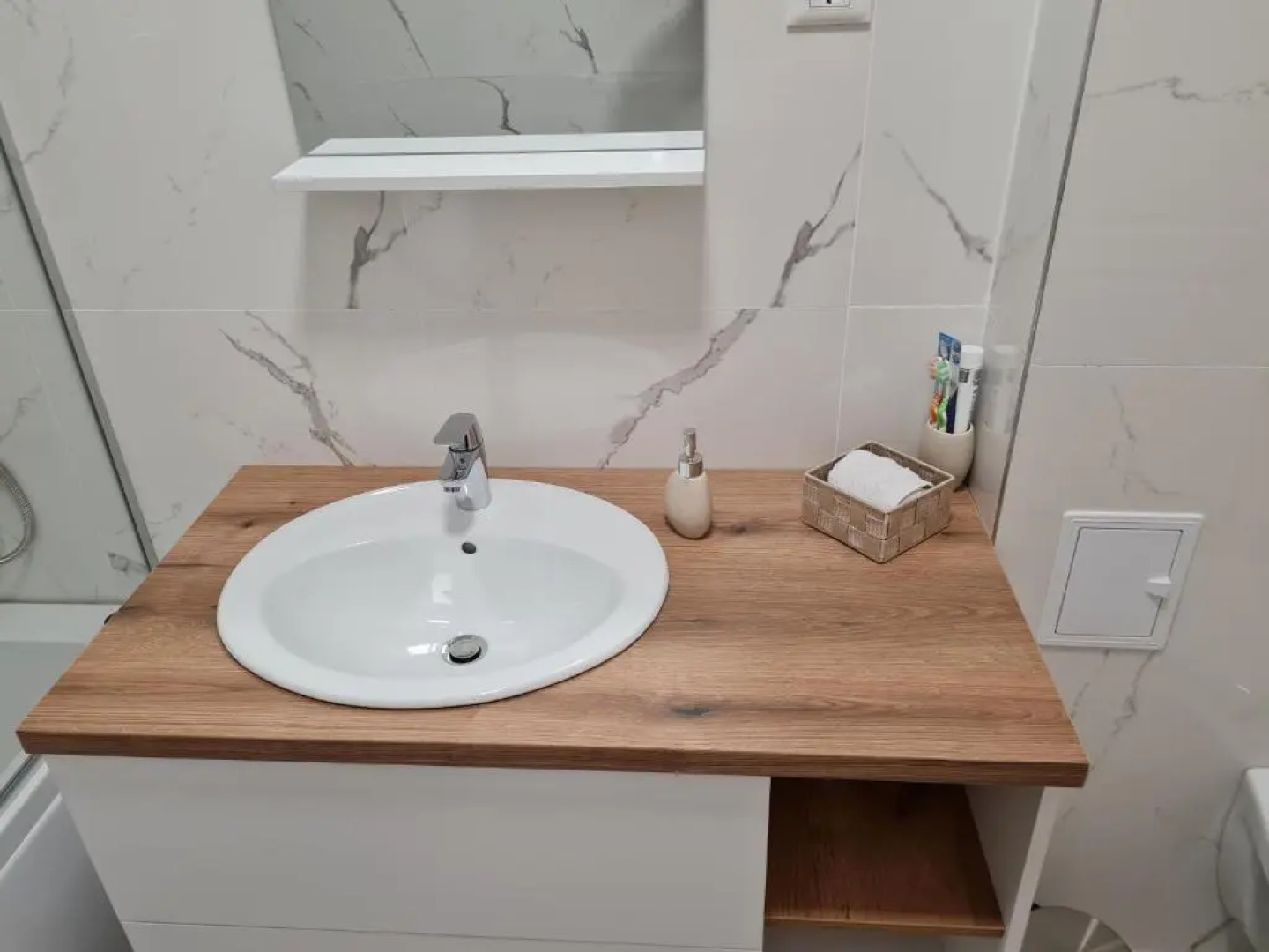 Apartament deosebit cu parcare securizata,lift.