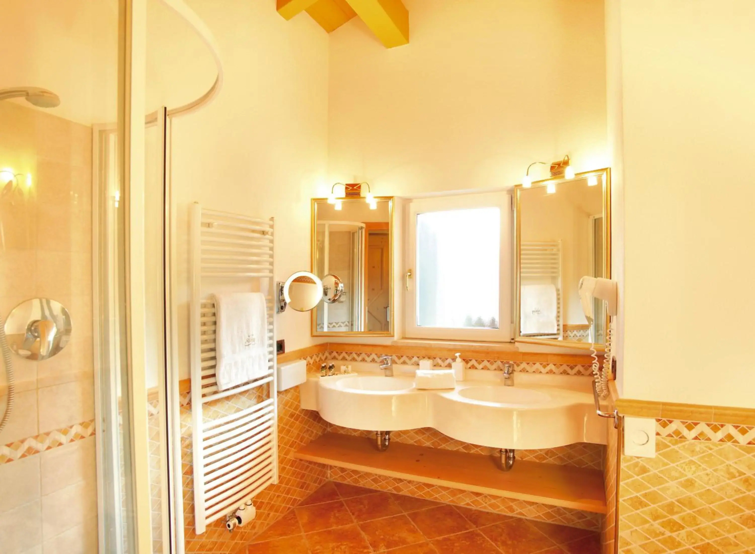 Mountain Spa Resort Albion