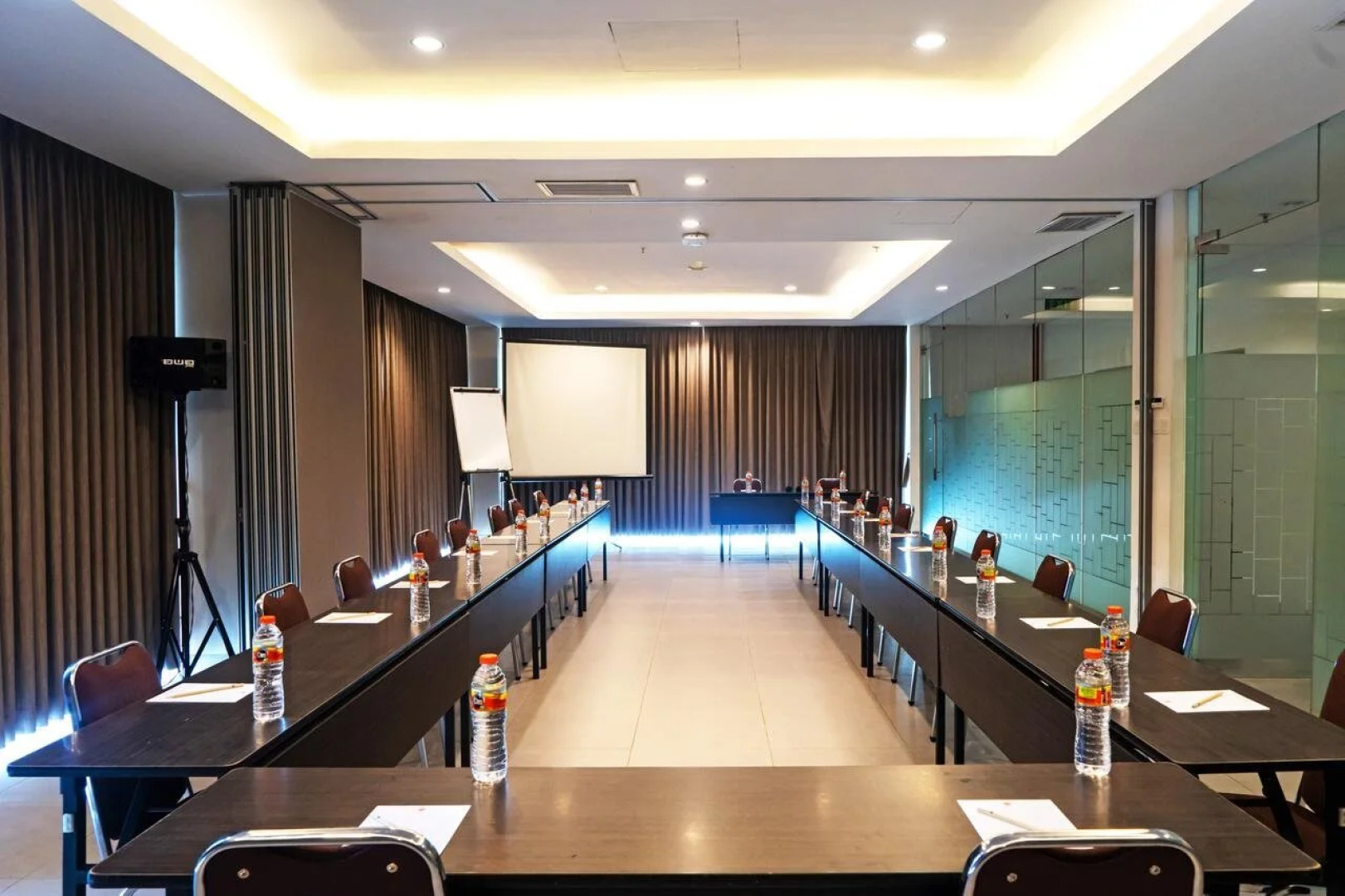 LYNN Hotel Serang