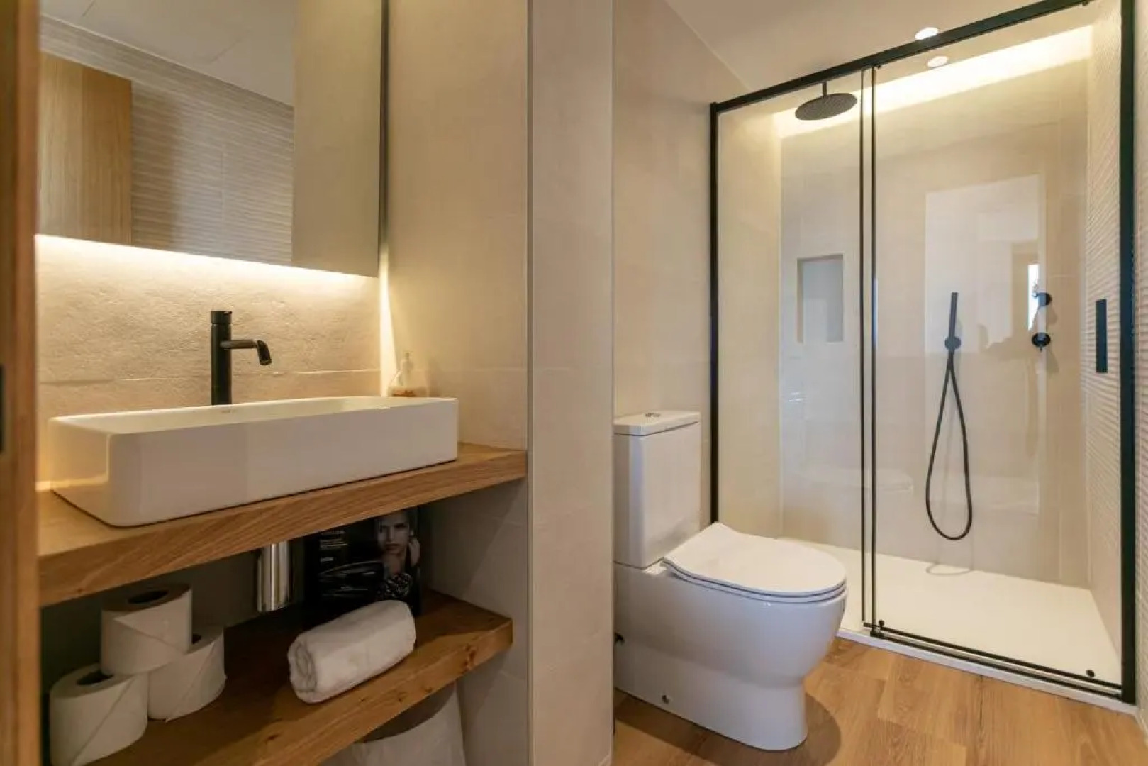 Beachfront holiday apartment Lotja 7