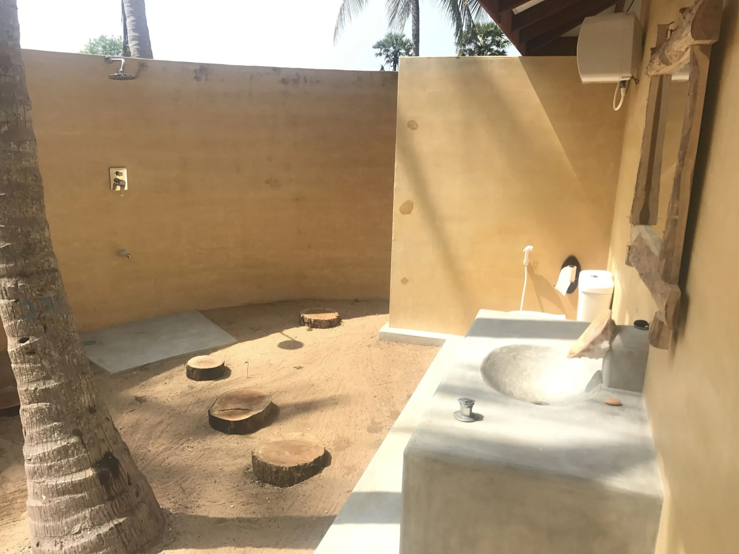 Kitelantis Hotel and Resort