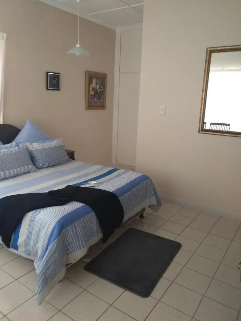 Henry's House on Sea