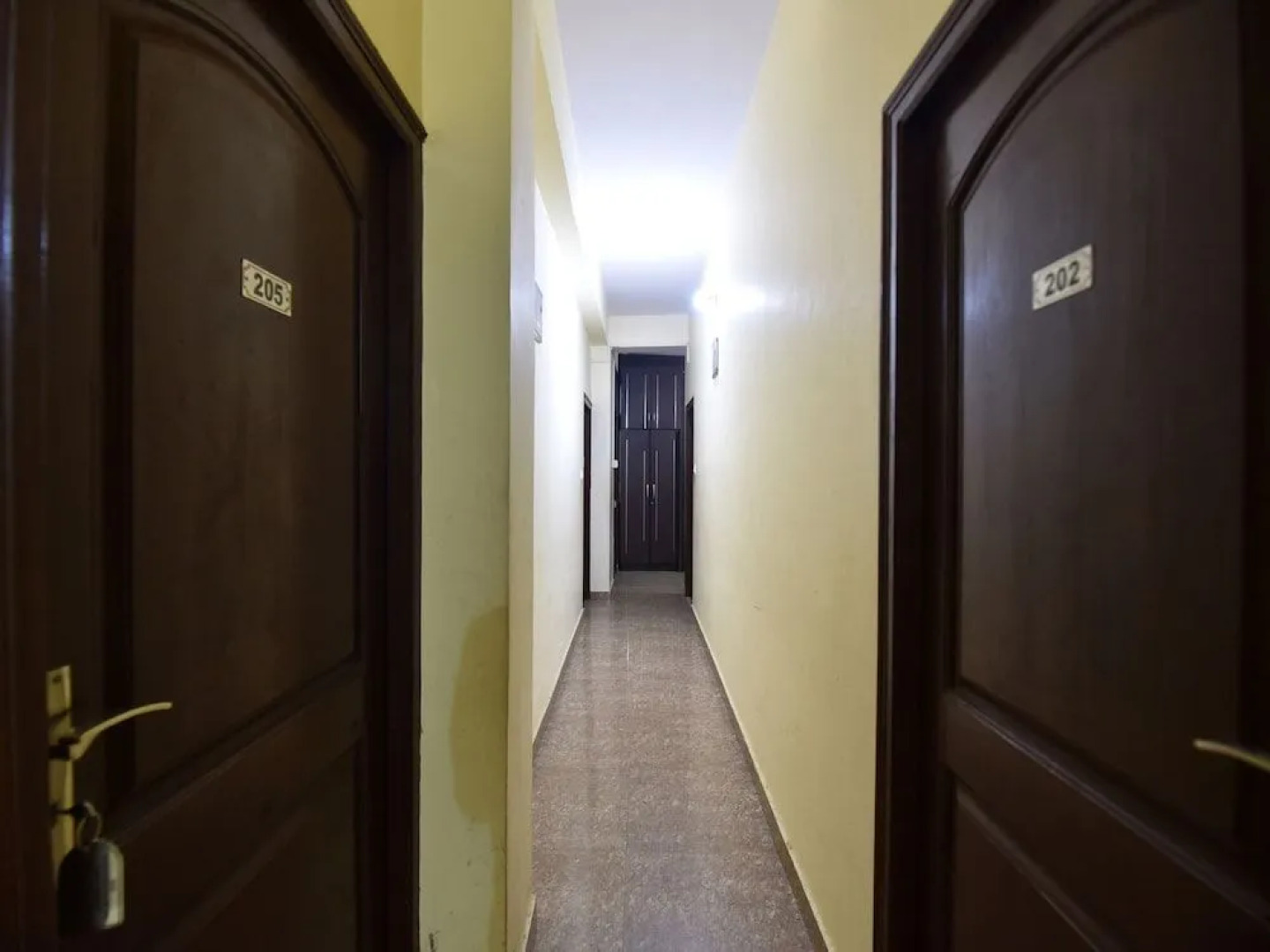 Oyo 28027 Hotel Dhruv