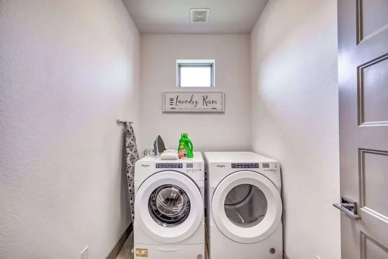 Upscale 5BR Home on Lake Travis/hottub/lake Views