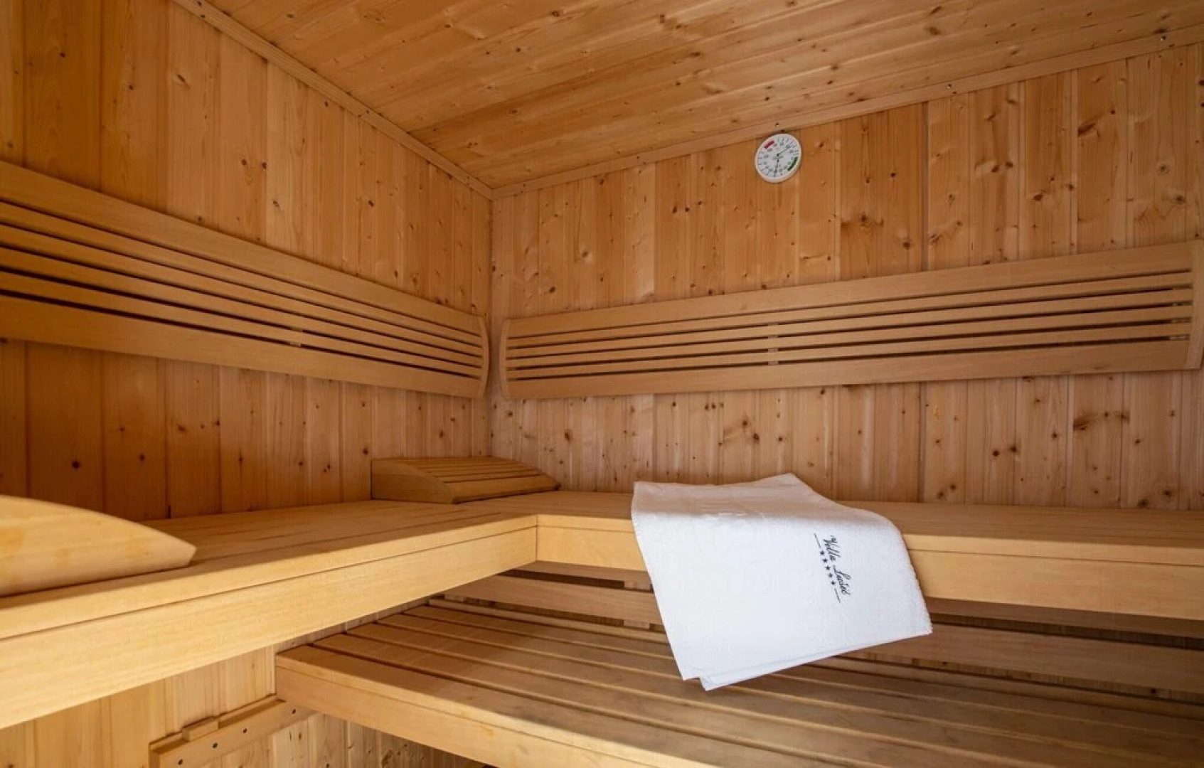 Nice Home in Kalebova Luka With Sauna, Wifi and 4 Bedrooms