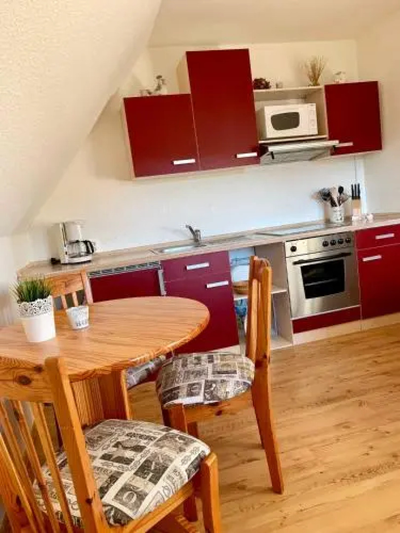 Land FeWo am Teich- Reet gedeckt - Ostseenah - bei Binz