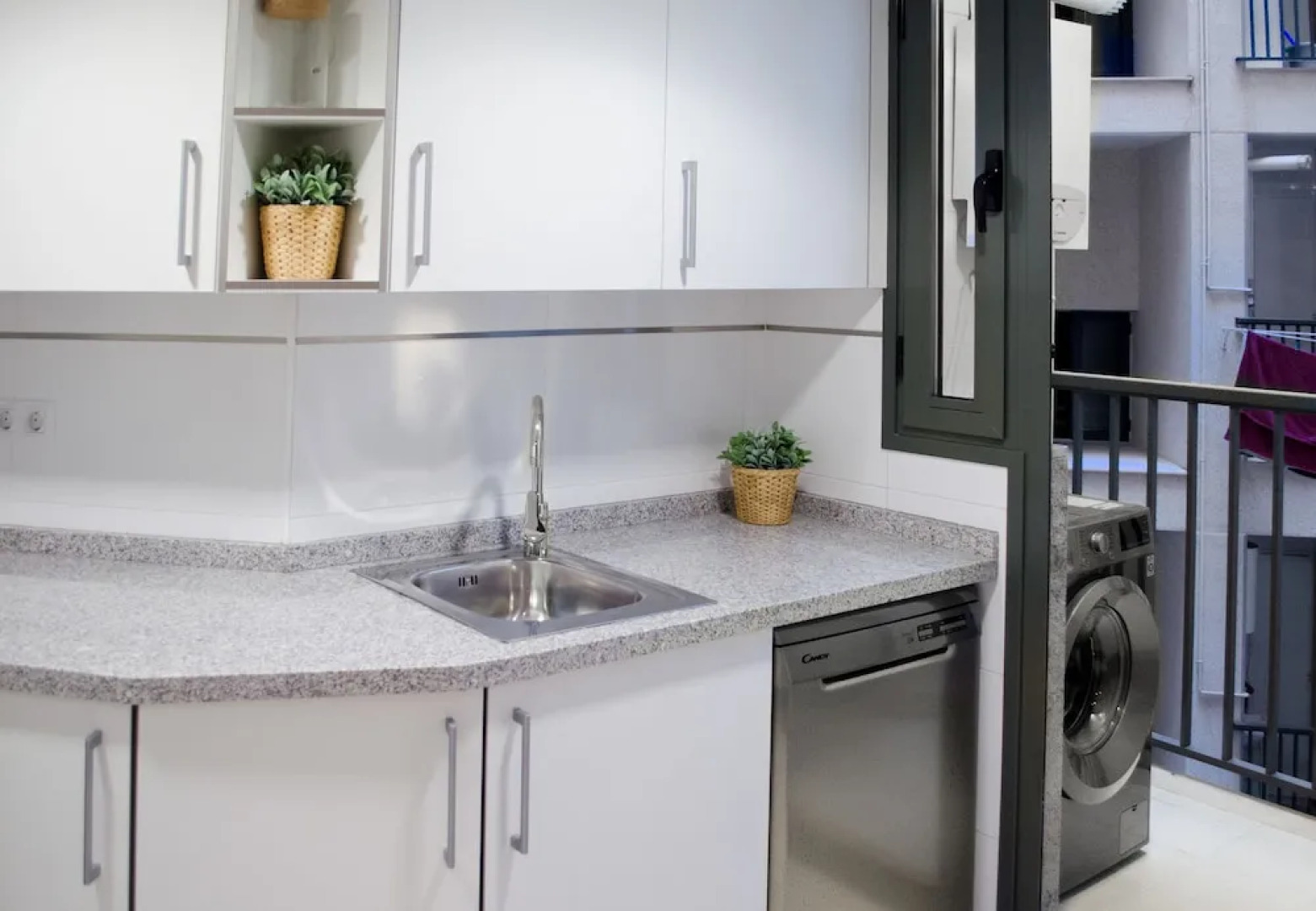 ApartUP Patacona Pool Views