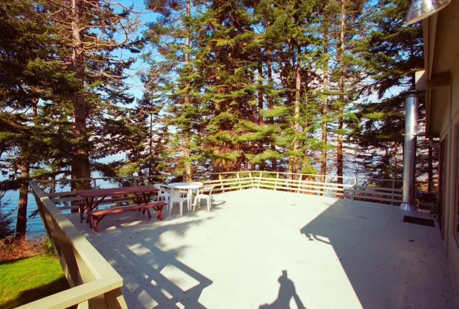 Mutiny Bay Waterfront House