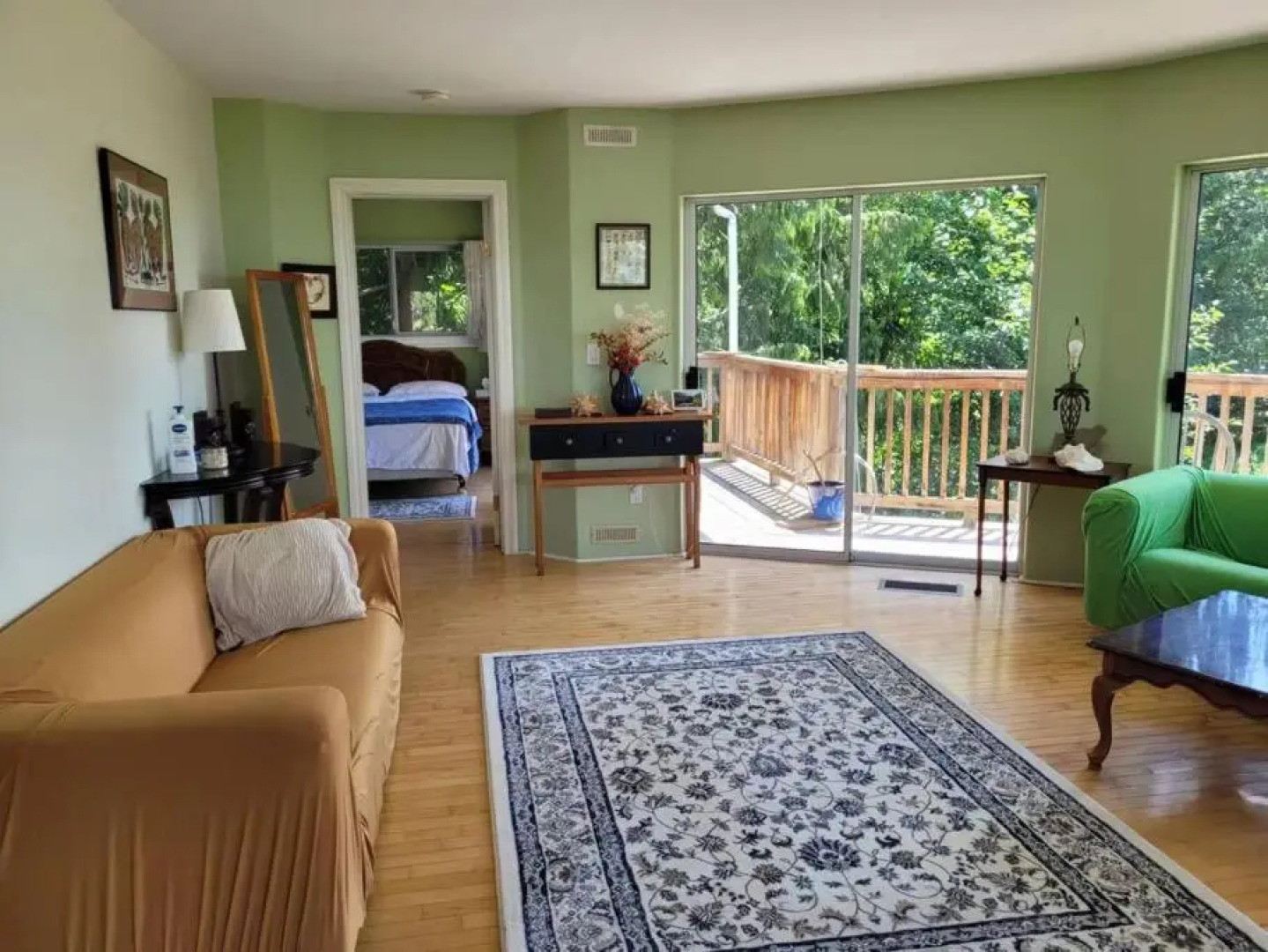 ocean view multi-Level suite with 2 bedrooms