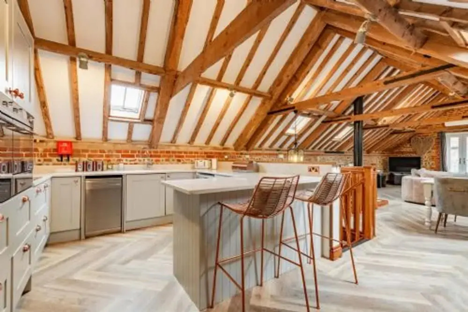 Host Stay Rogues Barn