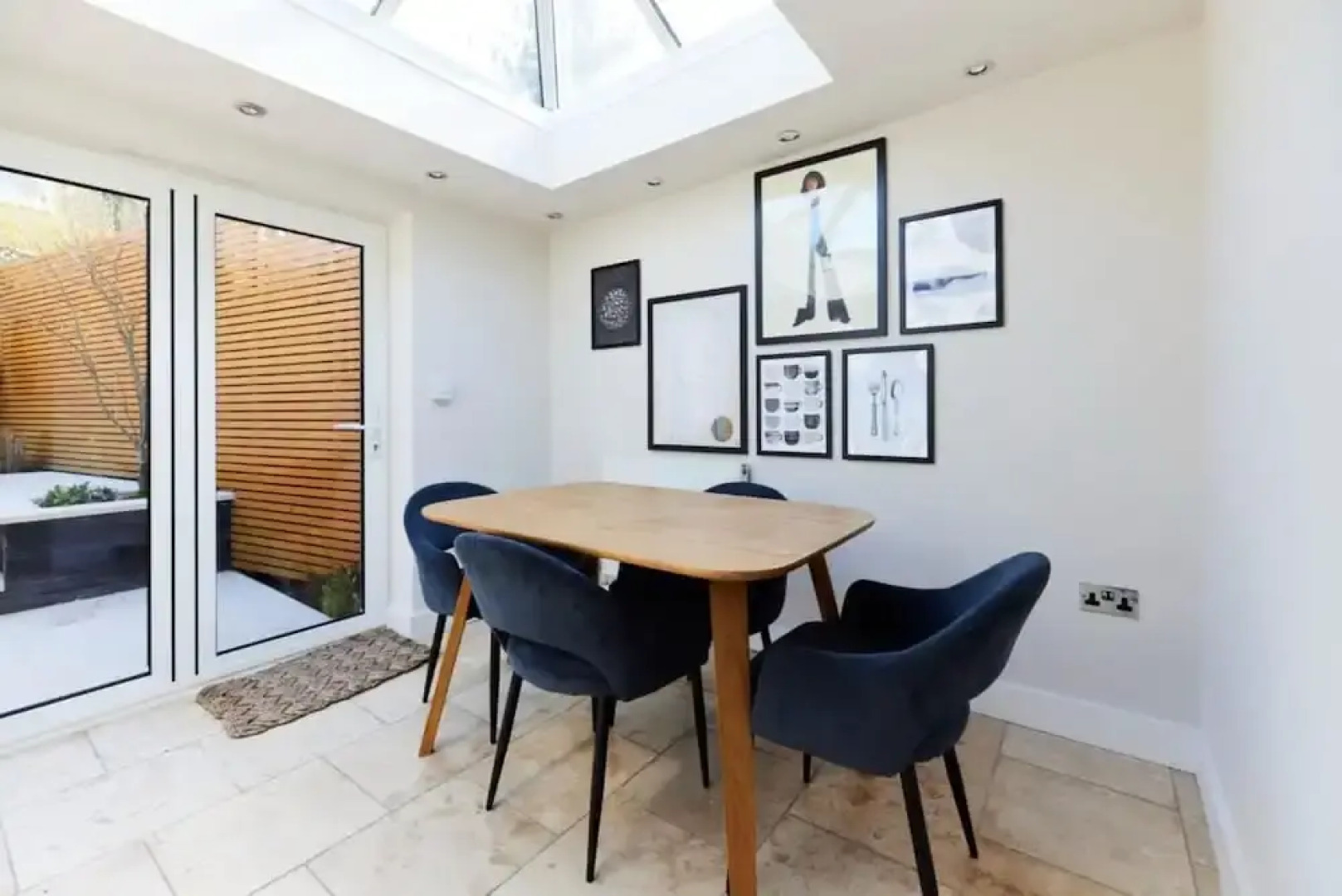 The Elmbridge Getaway - Glamorous 2bdr With Garden