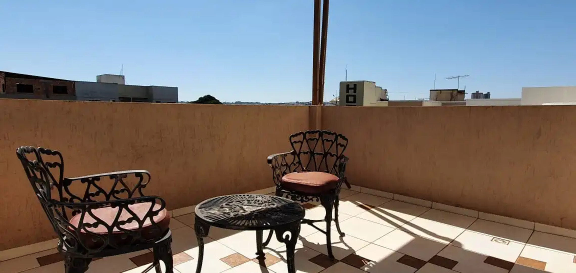 Colorado Plaza Hotel