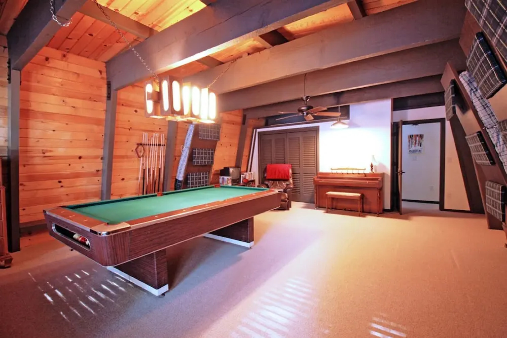 Aplin Base Camp House 3 Bedrooms 2.5 Bathrooms Home