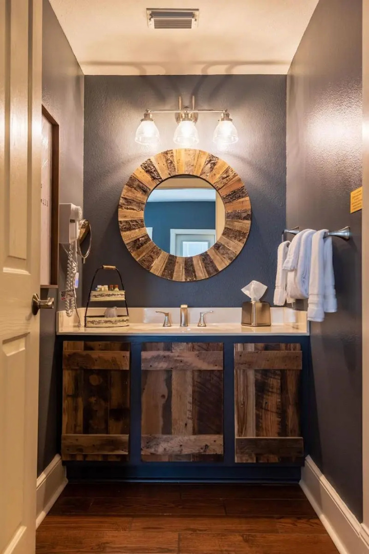 Gruene River Hotel & Retreat