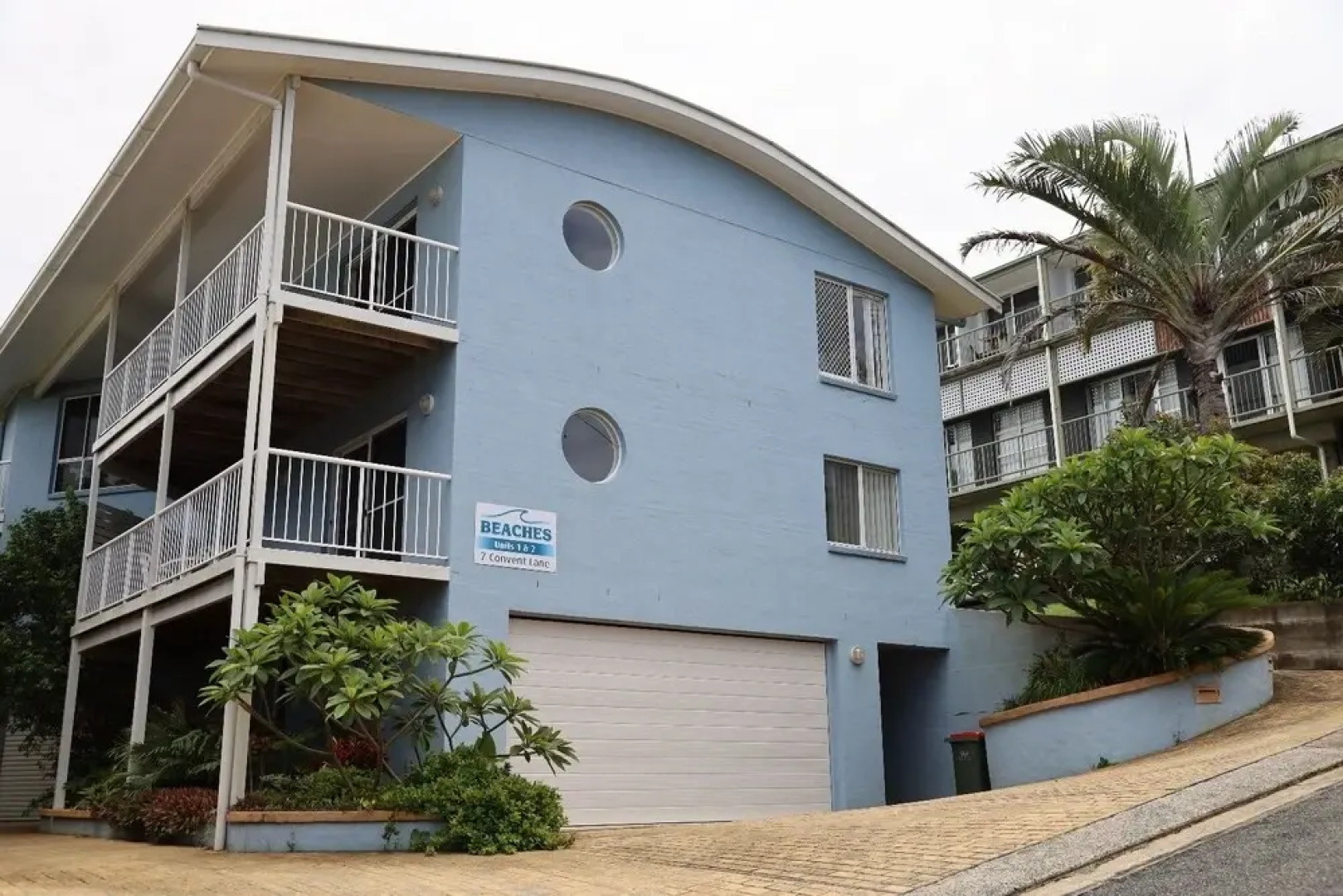 Beaches 1 - 1/7 Convent