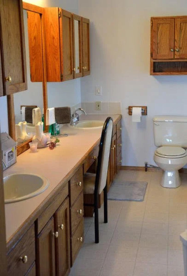 Gemstone Guest House and B&B