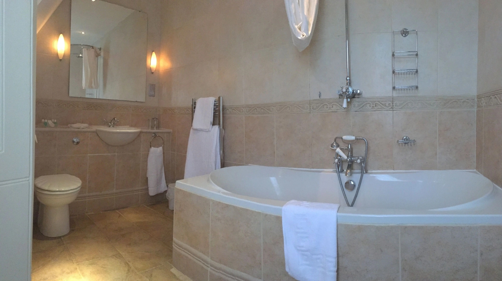 Dryburgh Abbey Hotel