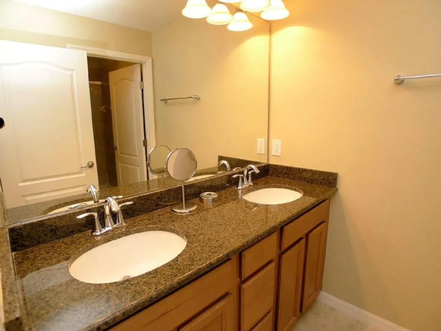 Paradise Palms 8963 C