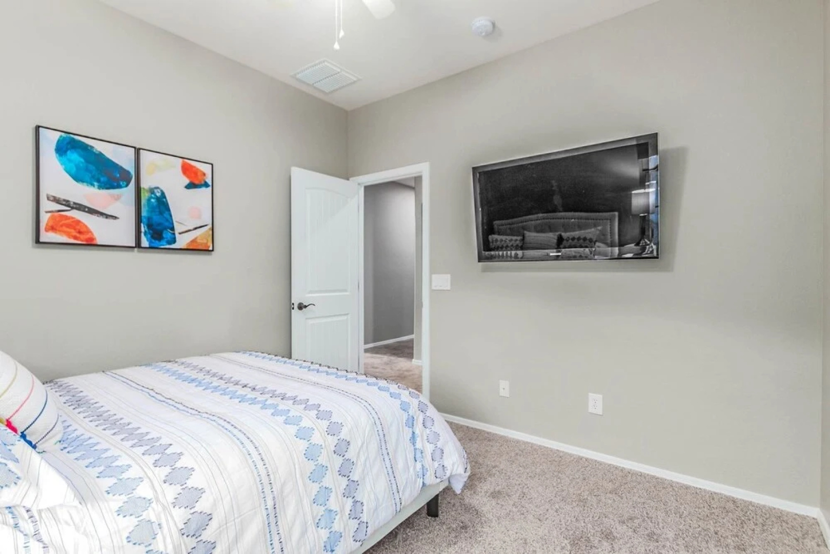 Tucana Seville Gilbert 3 Bedroom Home by RedAwning