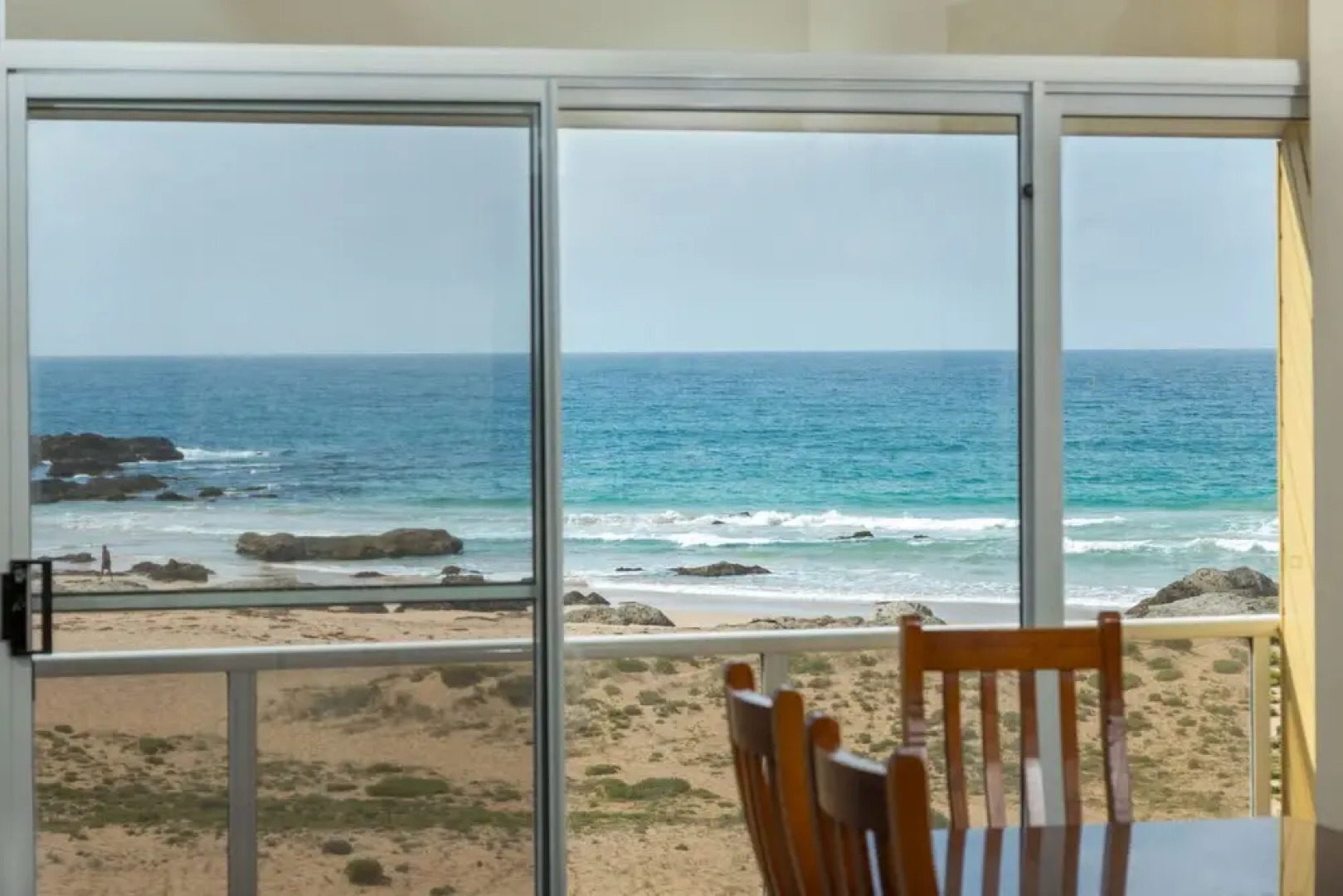 Retreat Beside The Beach - Unit Five