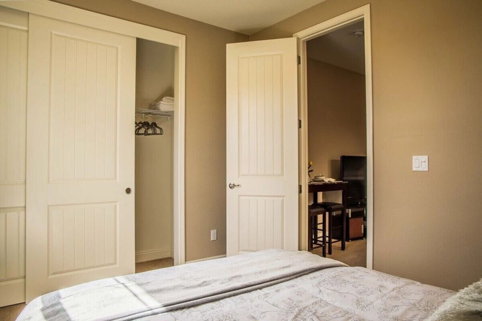 Cozy, Updated In-law