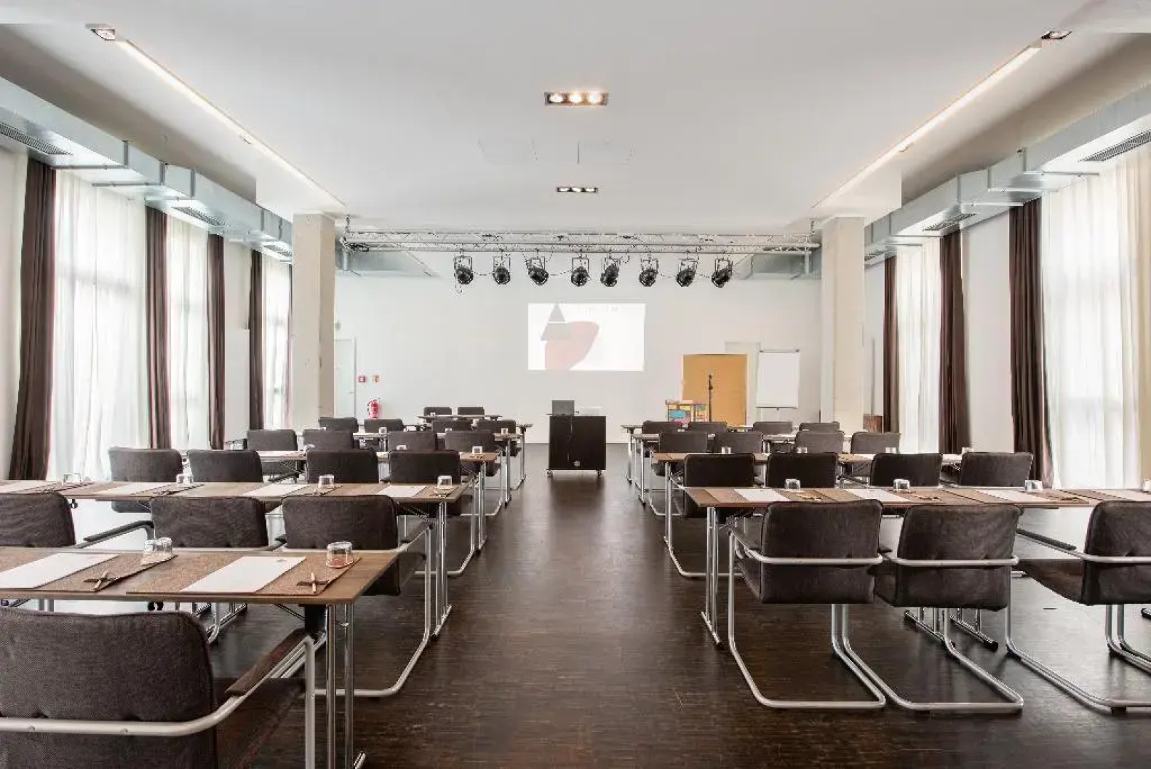 numa I Boxer Rooms & Apartments