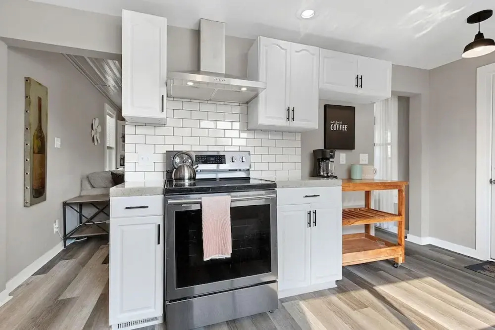 Lazy River Villa - Hottub Fenced Yard Sleeps 11