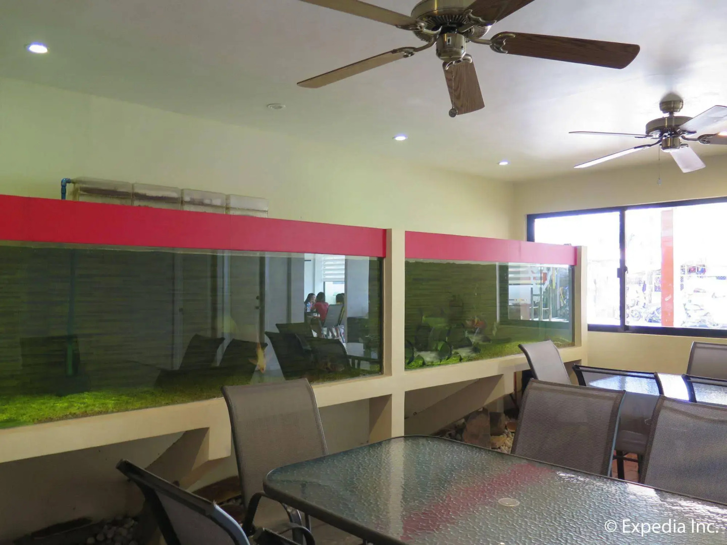 Royale House Hotel Davao powered by Cocotel