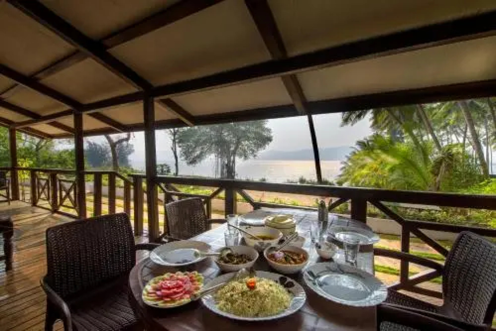 SaffronStays Little Paradise