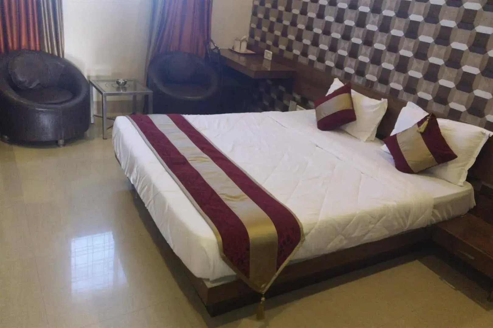 Hotel Shri Khedapati International