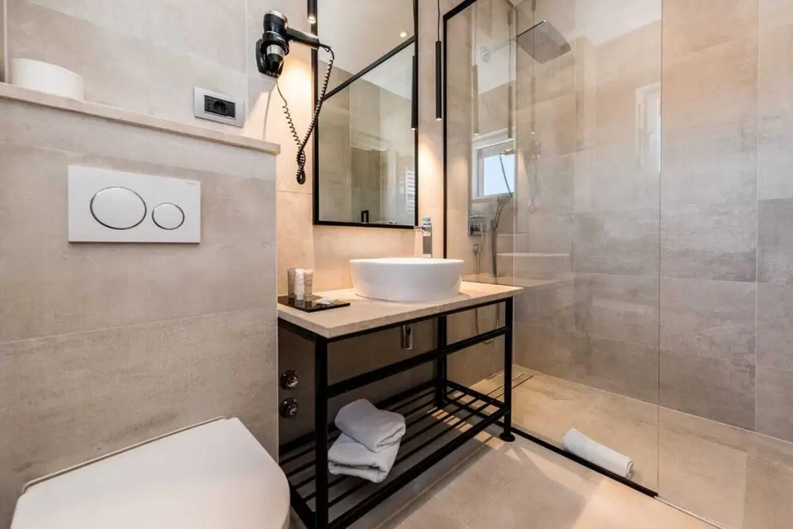 Rooms & Restaurant Matanovi Dvori