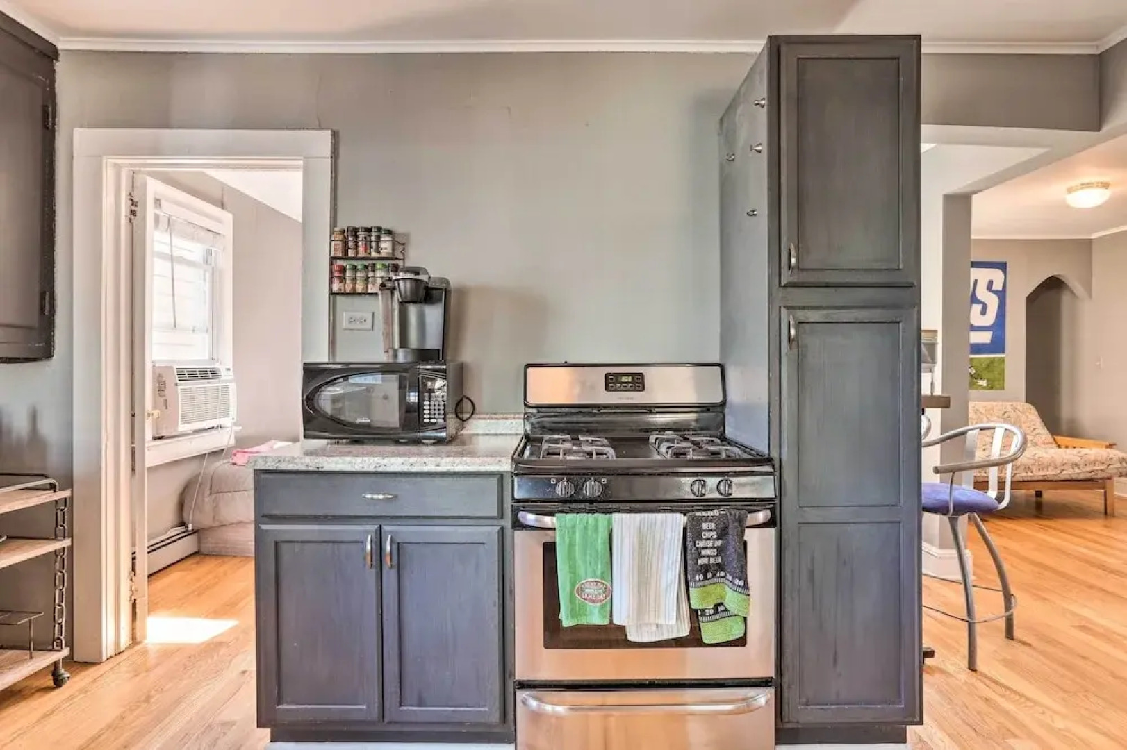 Pet-friendly Belmar Cottage < 1 Mi to Beach!