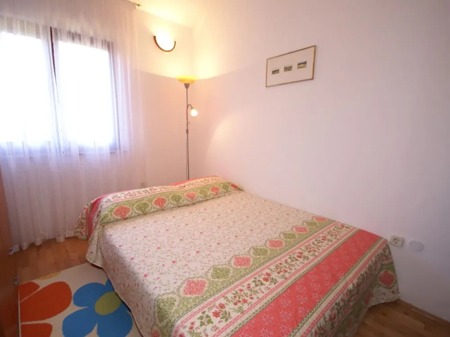 Spacious and Comfortable House With Beautiful Garden Near Tar and Beach 900 m