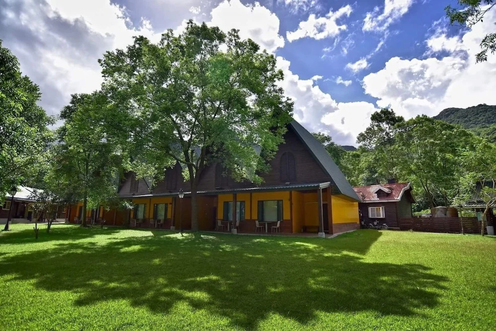 Ruixiong Hotspring Villa