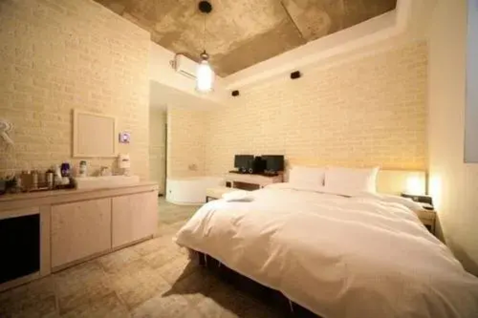 Fan Hotel