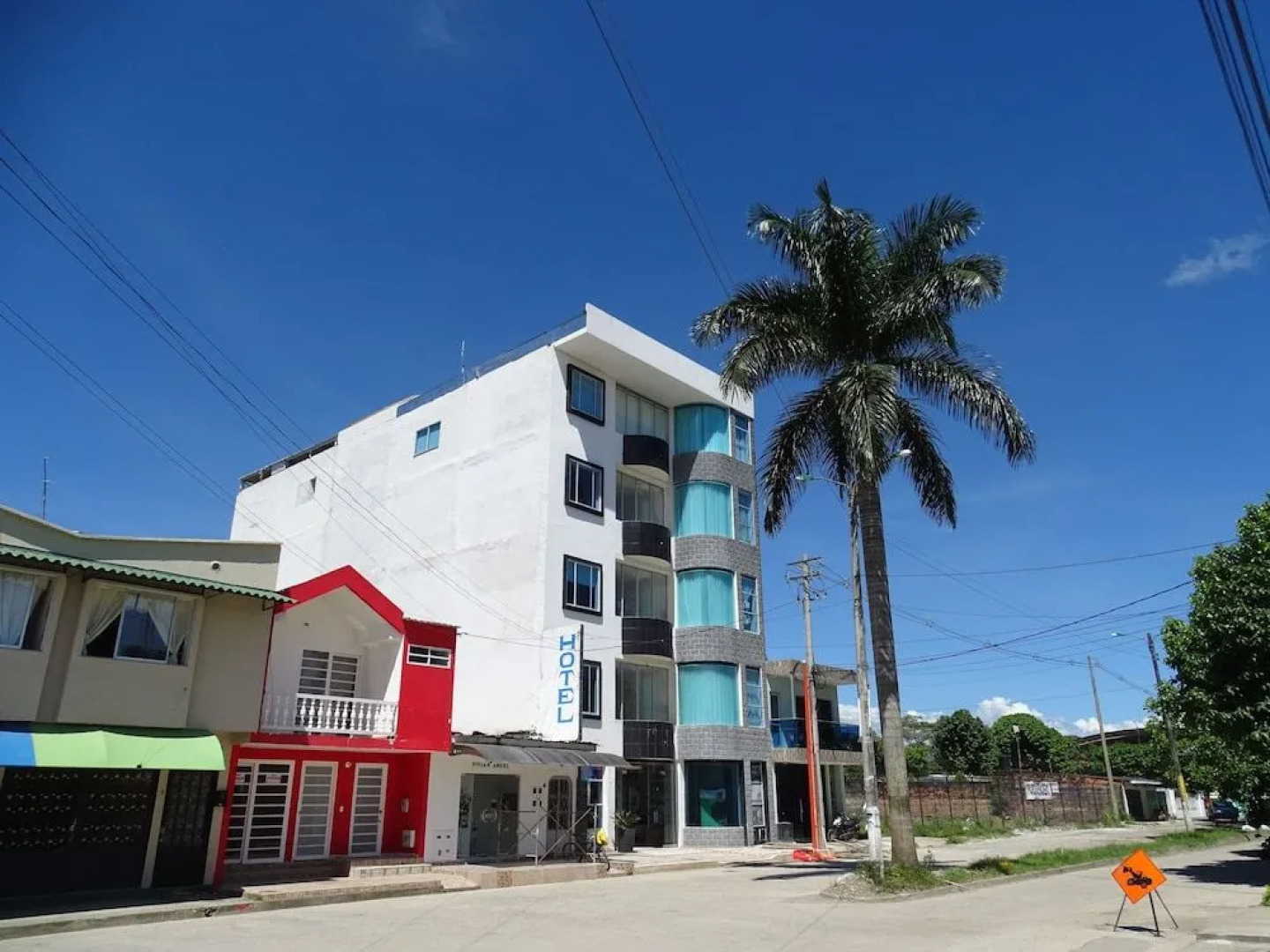 Hotel Confort Ariari