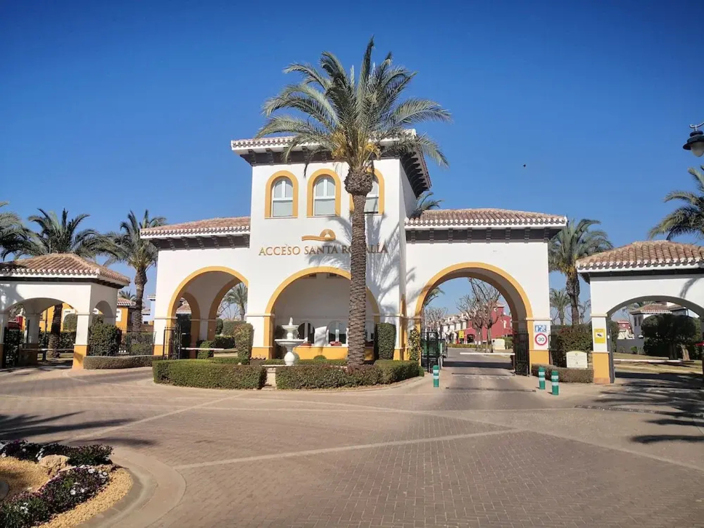 Extended Frontline Ground Floor Apartment