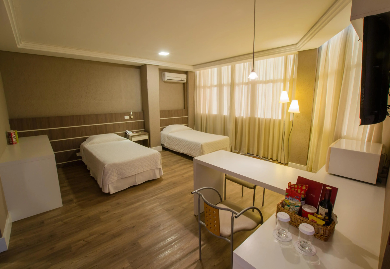 SJ Royal - San Juan Curitiba