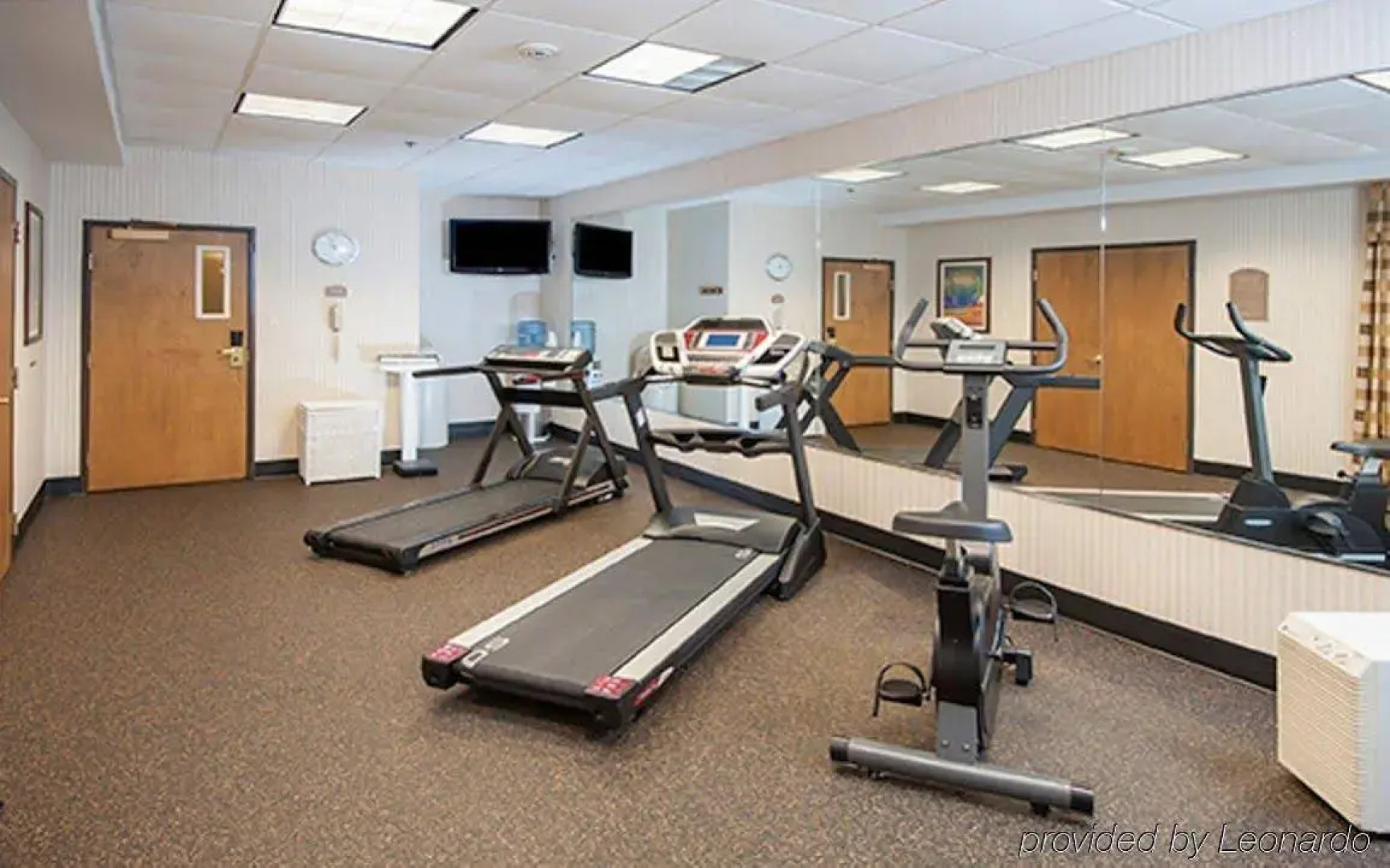 Holiday Inn Express Hotel & Suites Findley Lake