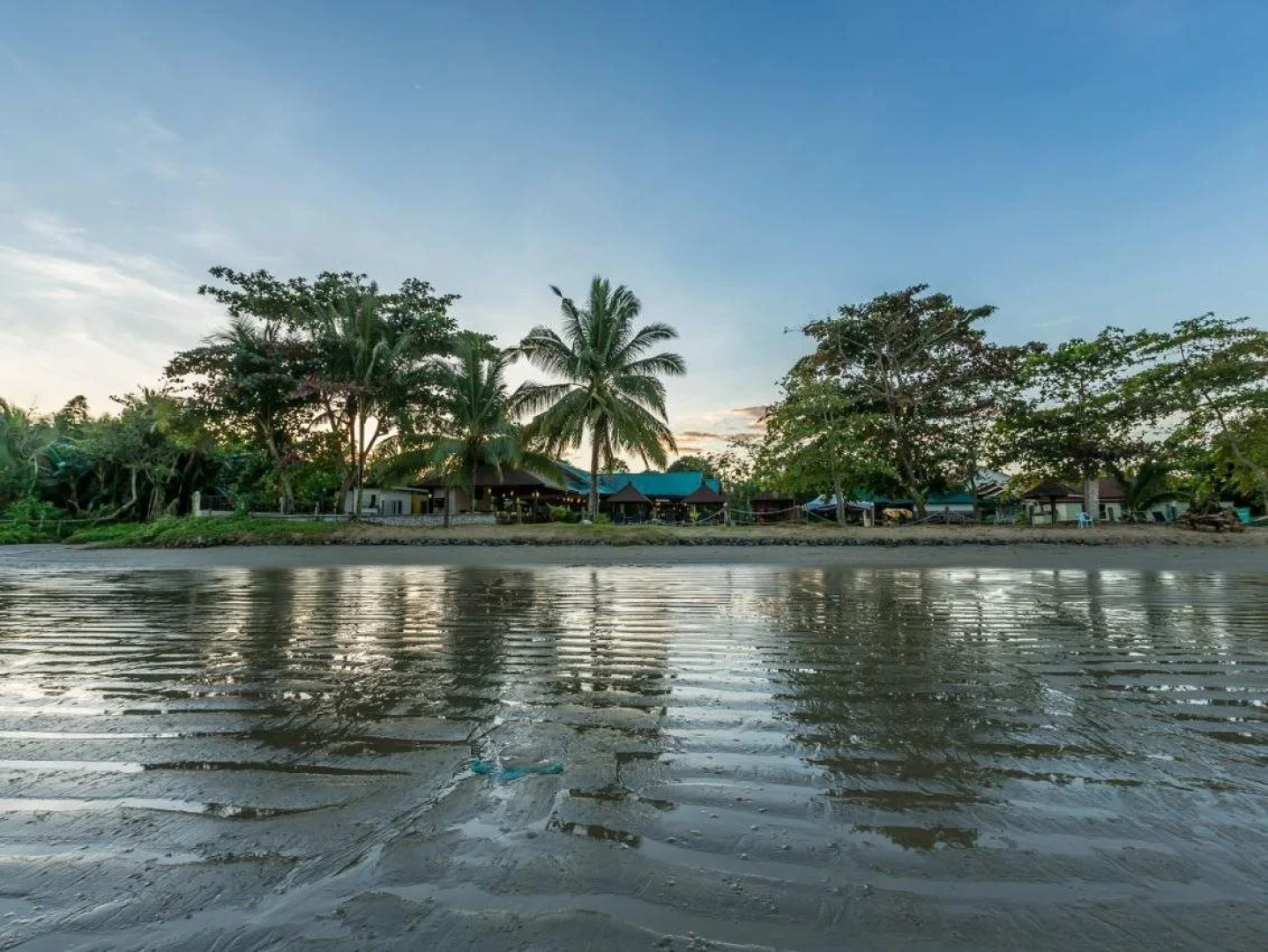 Beringgis Beach Resort & Spa