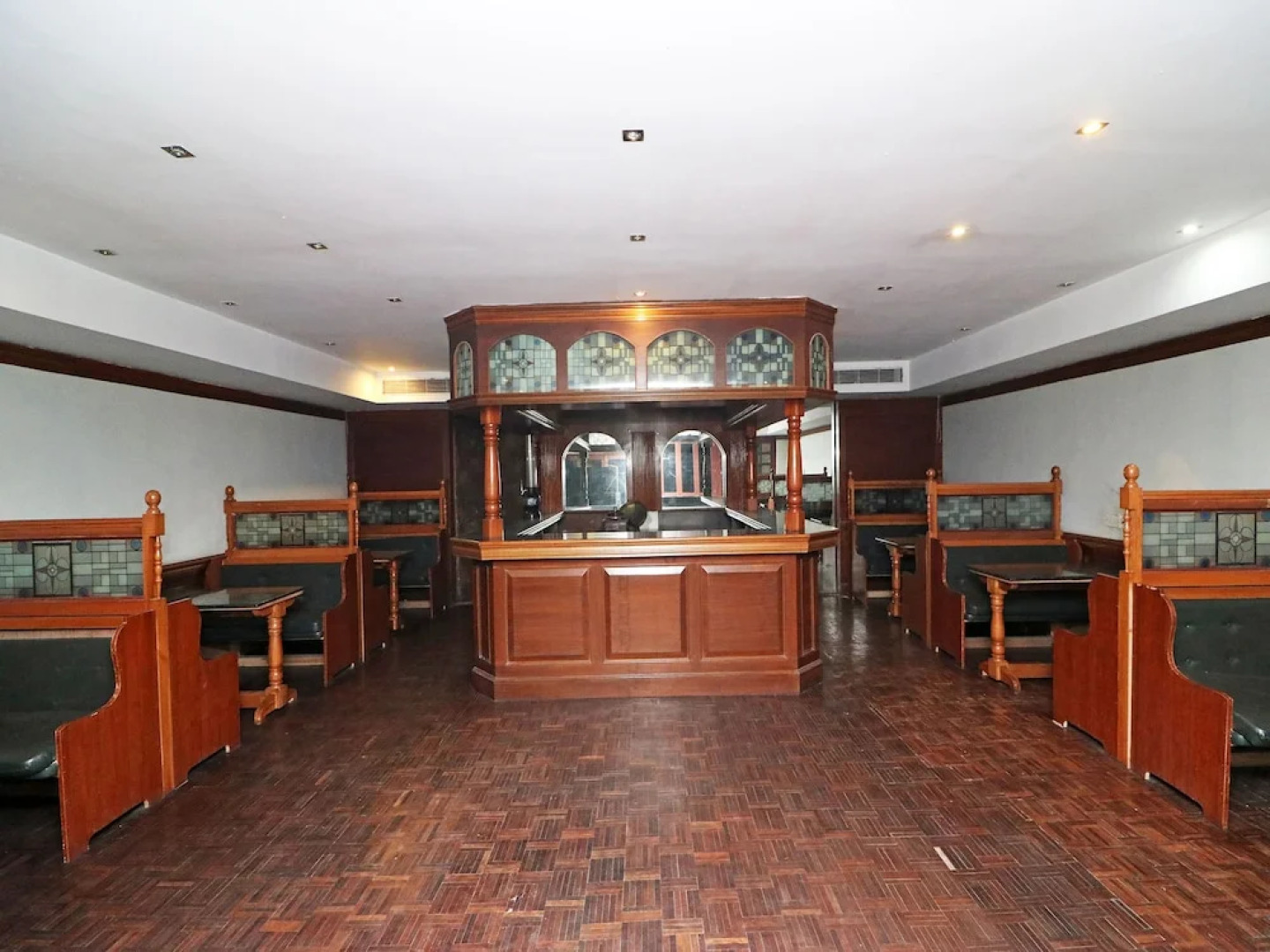 OYO 22269 Hotel Landmark Plaza