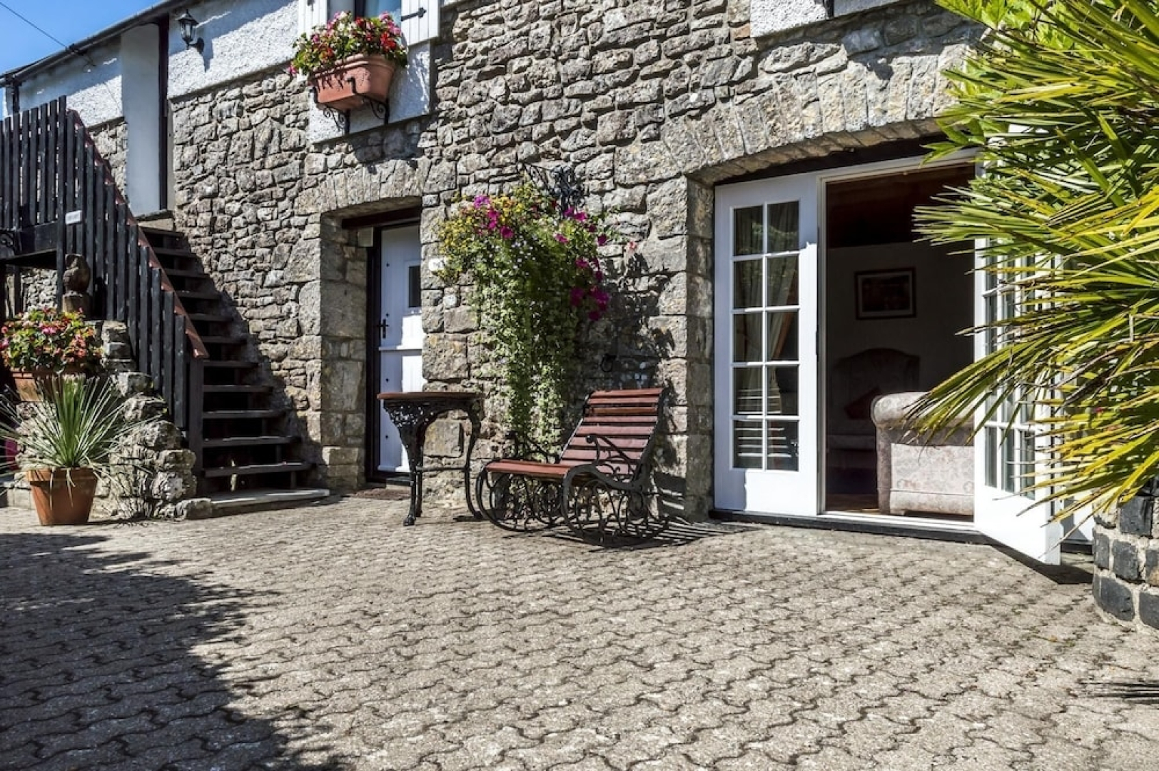 The Stables - 1 Bedroom Apartment