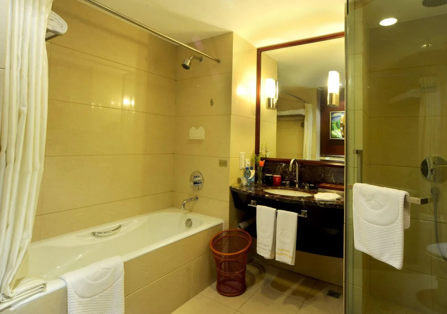 Yiwu Tianheng International Hotel