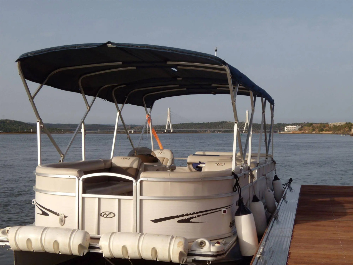 Água Hotels Riverside