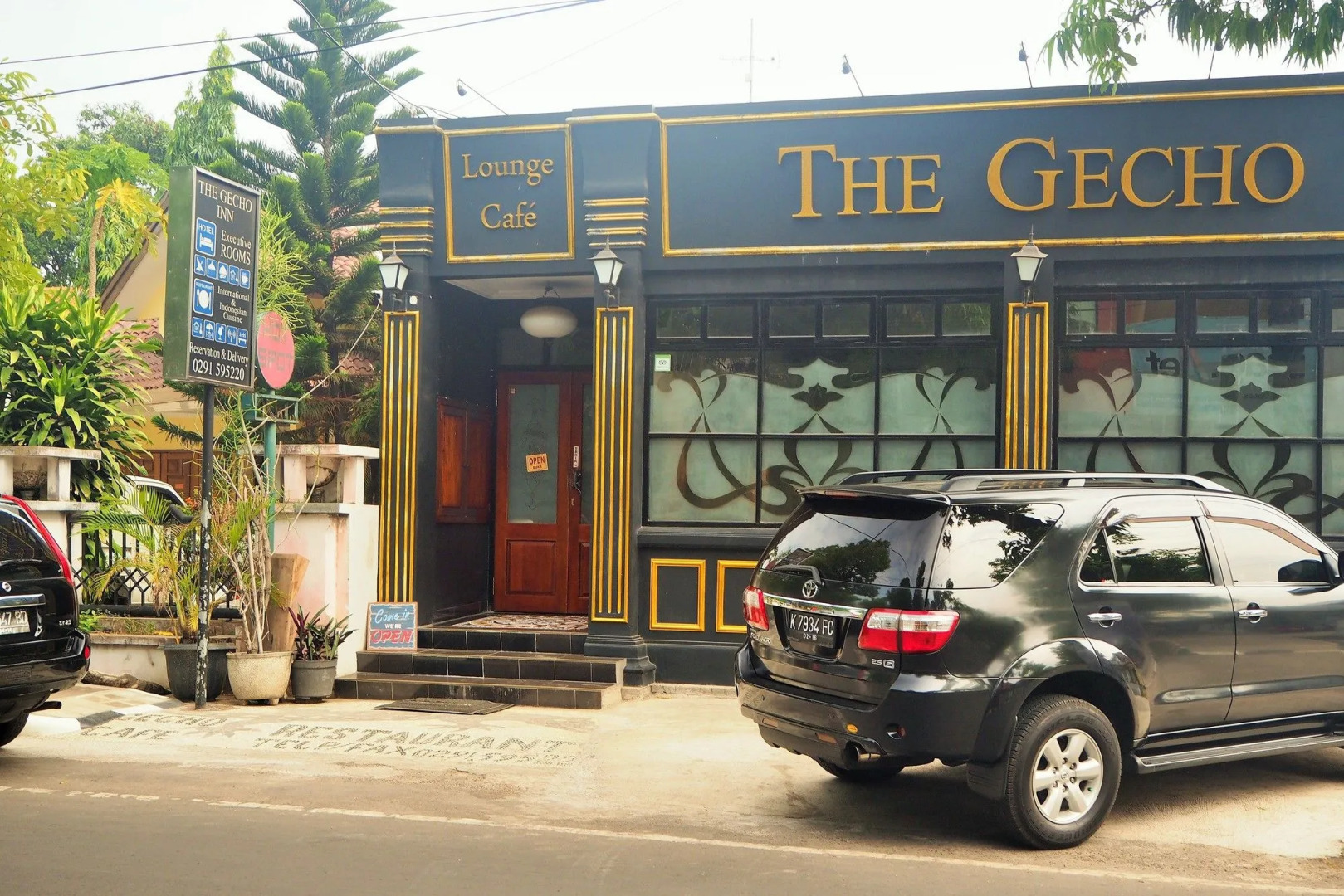 The Gecho Inn Town