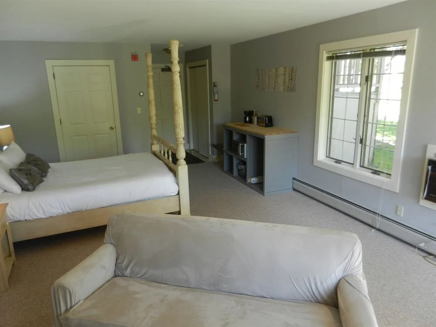 Ten Acres Lodge