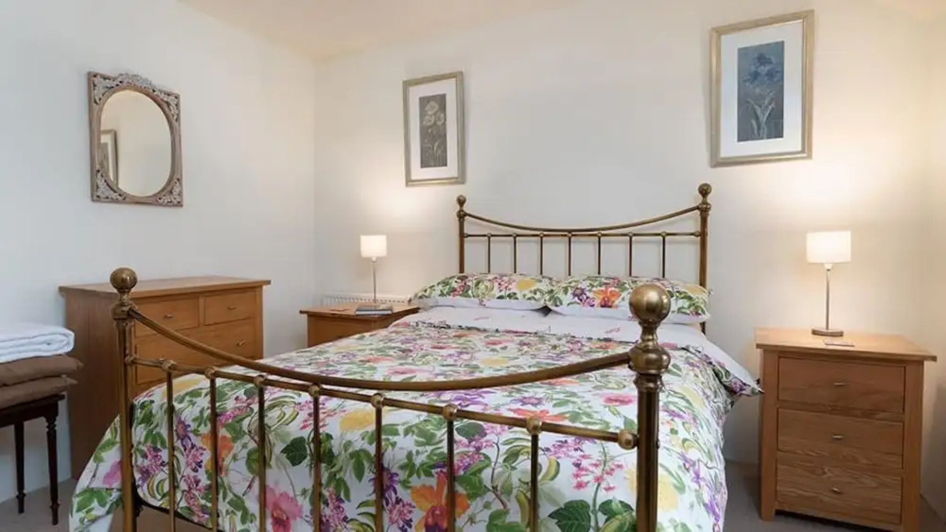 Ty Doli Cottage, Rural Location Just Outside Conwy Town